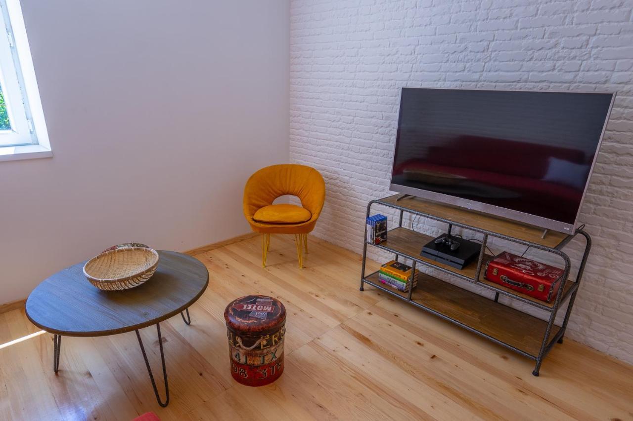 Svaneti Apartment'S Местия Екстериор снимка